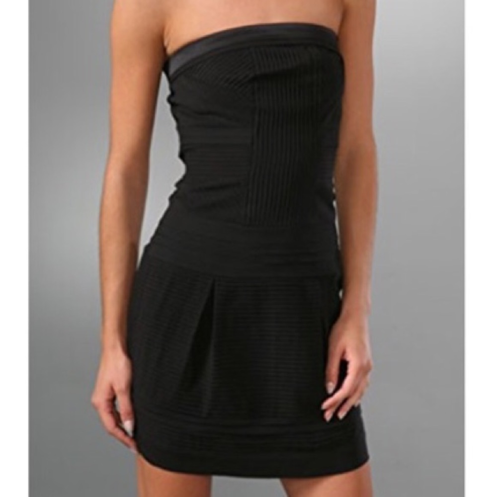 Diane von Fustenberg strapless dress